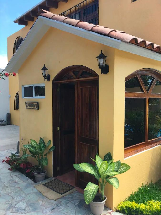 Bed & Breakfast Zandoyo *