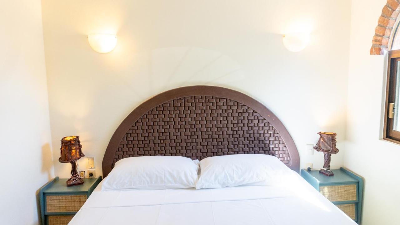 Hotel Esencia Puerto Escondido 3*