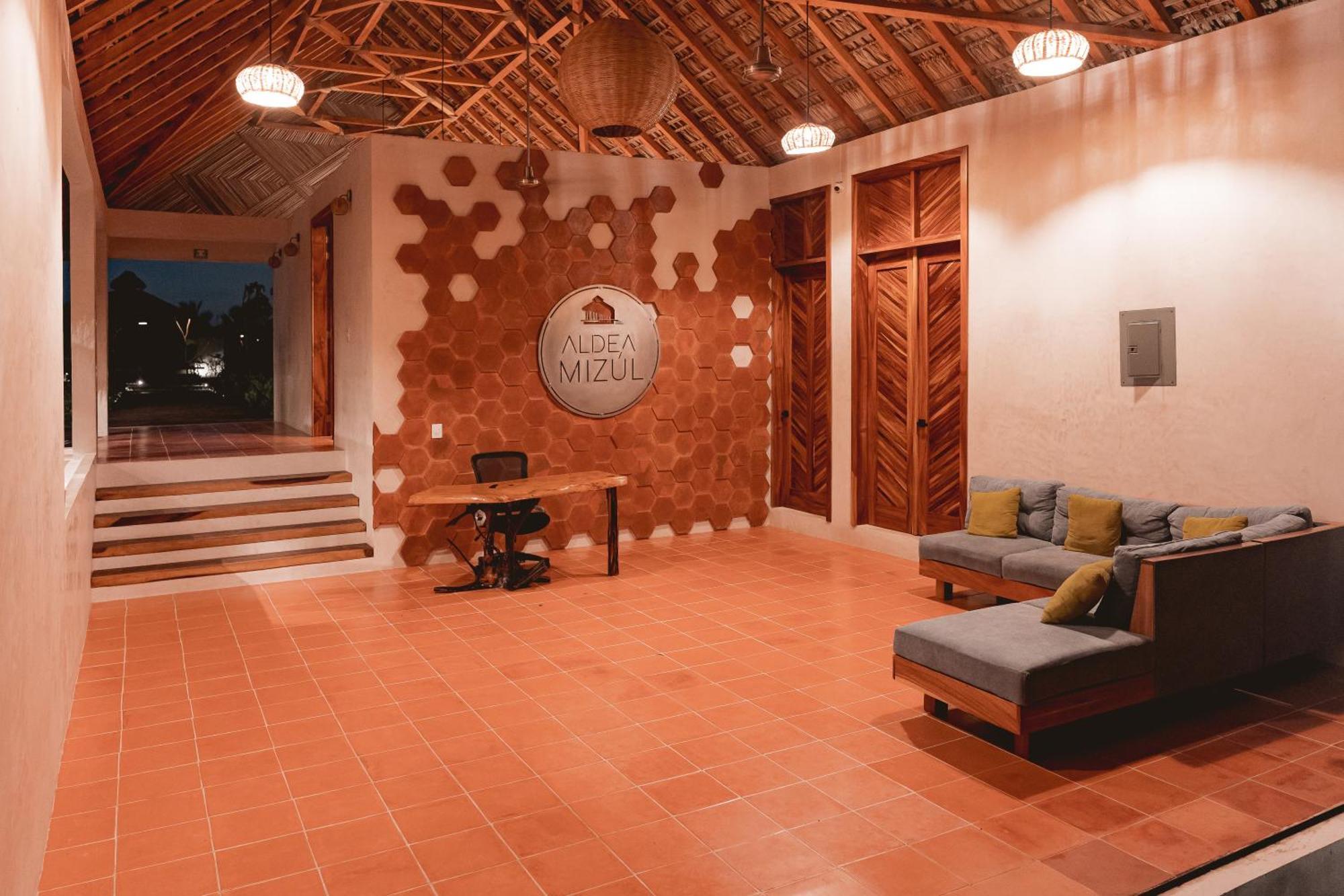 Hotel Aldea Mizul *