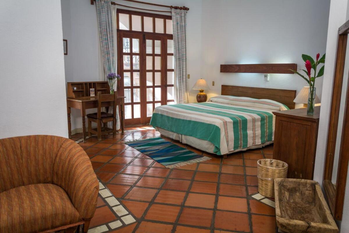 Santa Fe Hotel