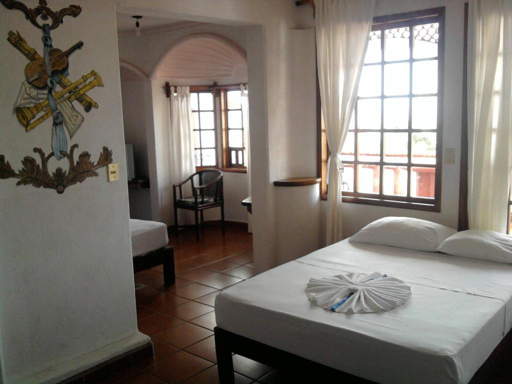 Paraiso Escondido 3*