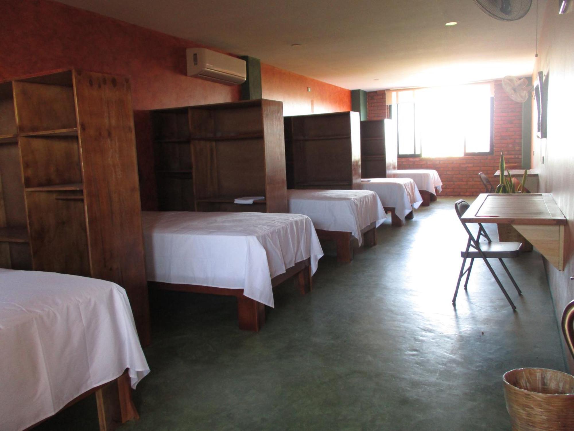 Hostel Madre Tierra & Coworking