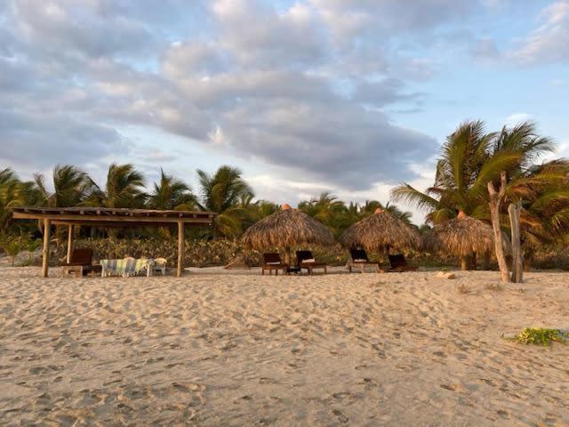 El Ranchito Puerto Escondido Beach Front *
