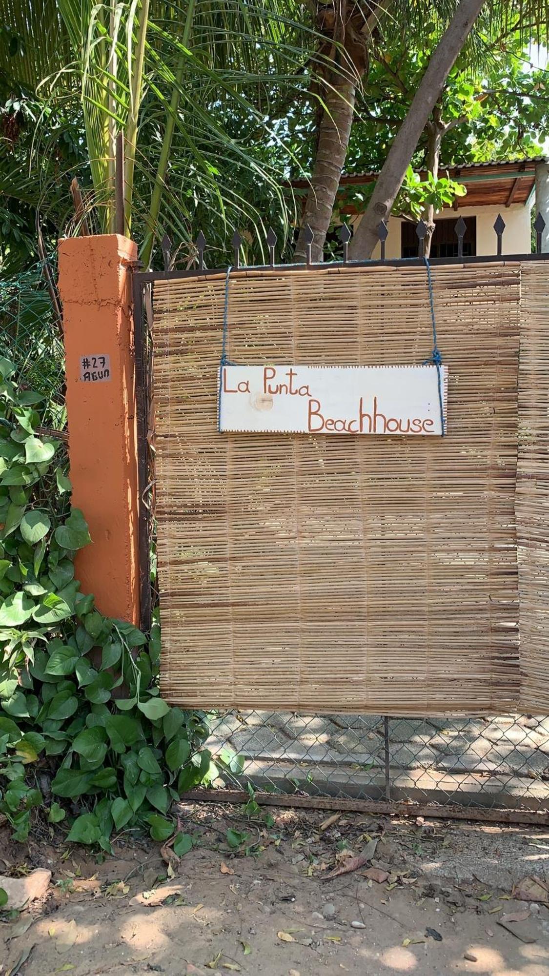 La Punta House Guest house *