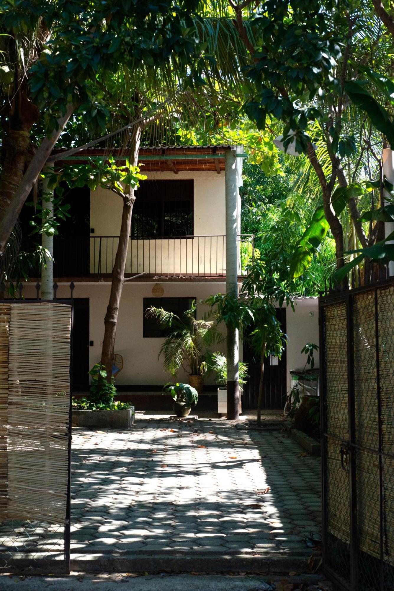 La Punta House Guest house *