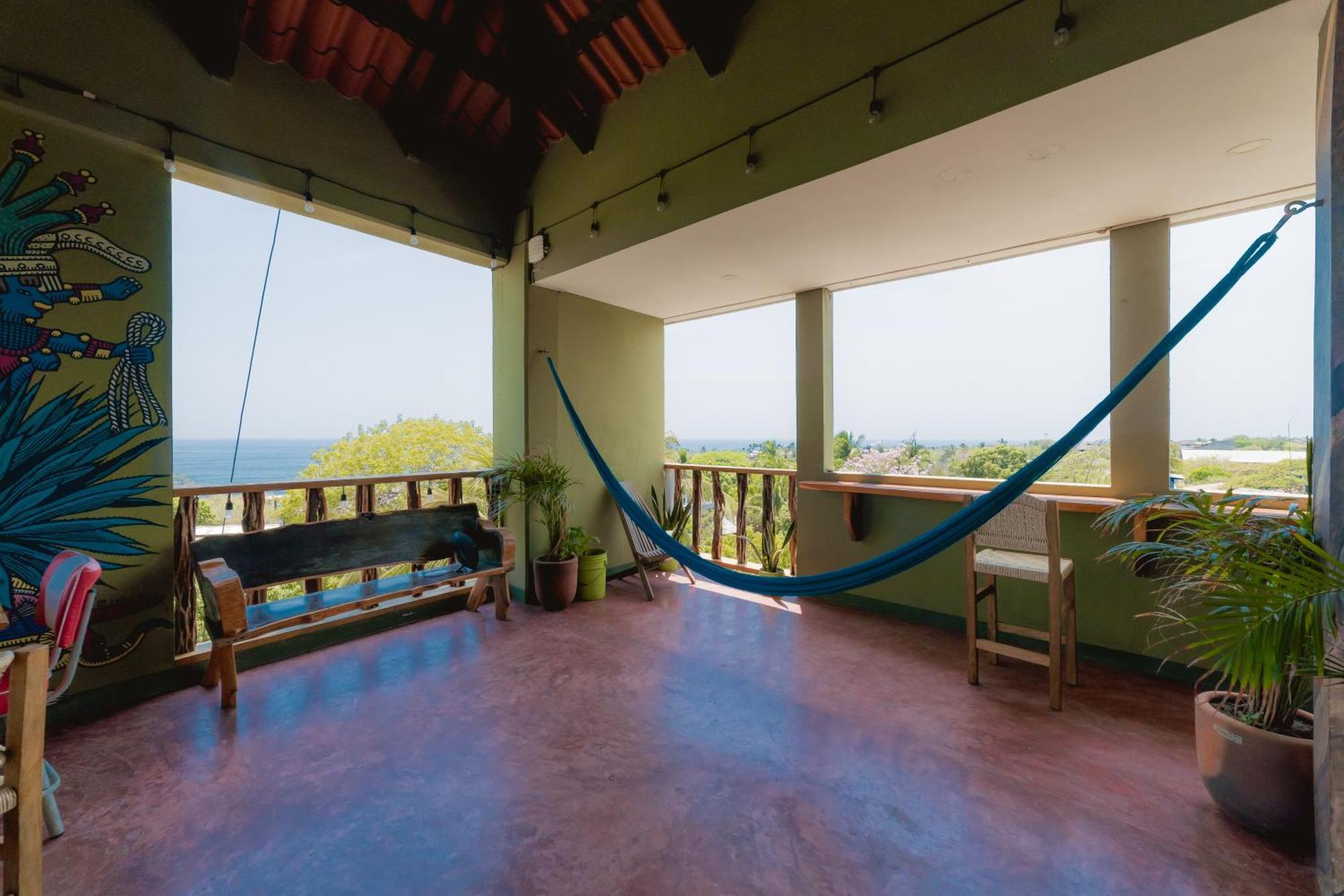 Hostel Madre Tierra & Coworking