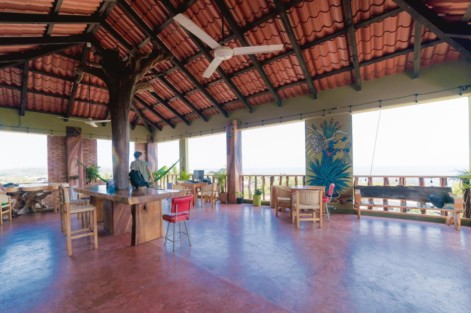 Hostel Madre Tierra & Coworking *