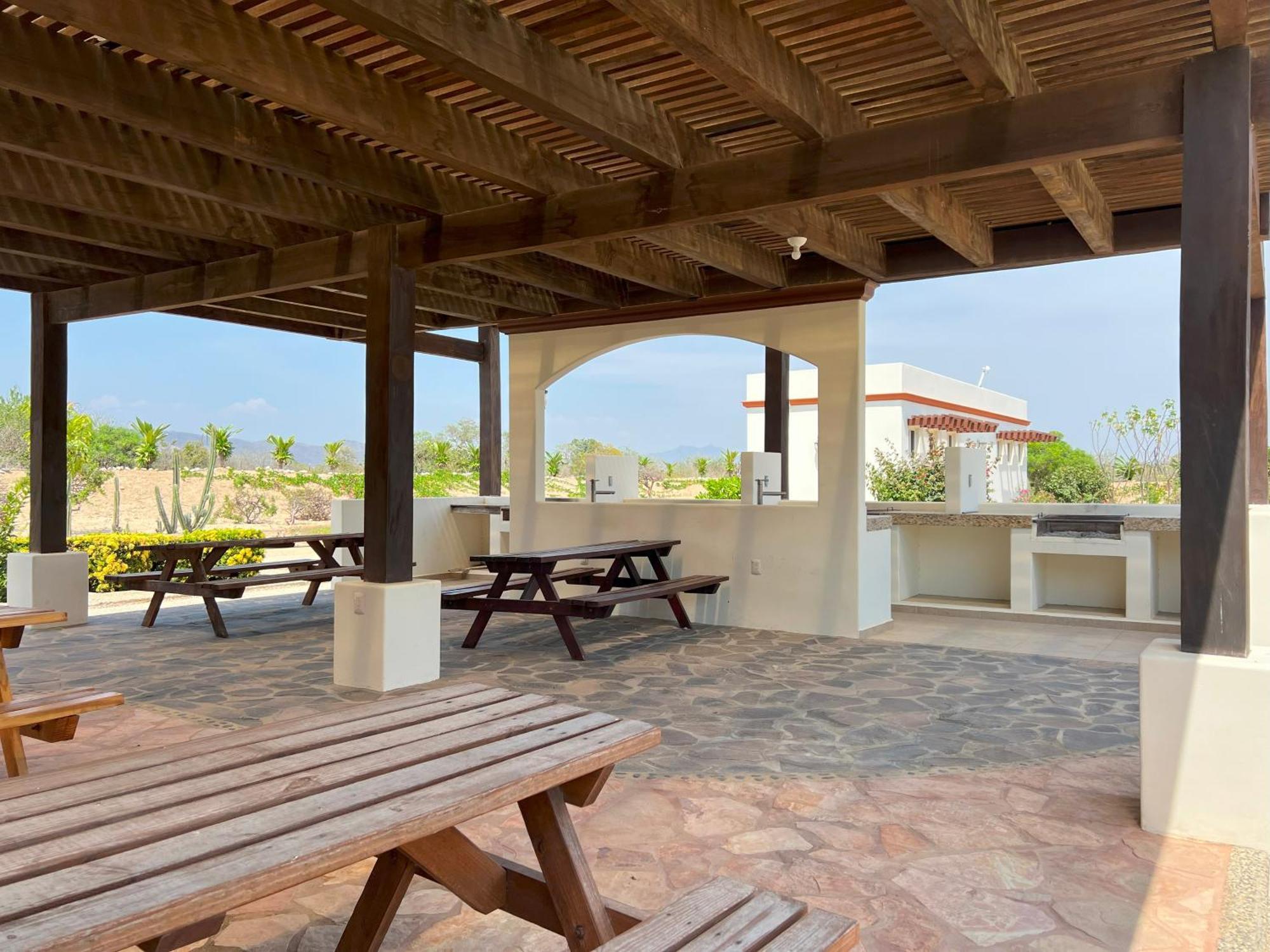 Apartment Beachfront In A Peaceful 8mi From Puerto Escondido *