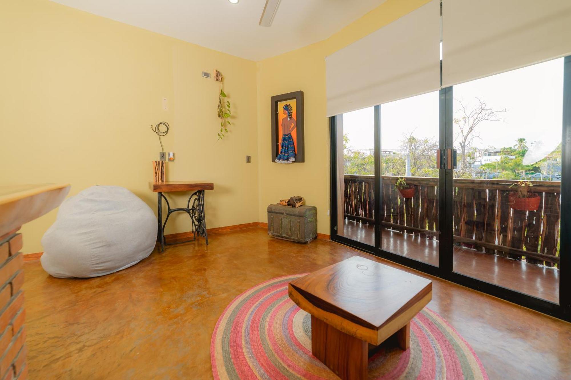 Madre Tierra & Coworking Hostel
