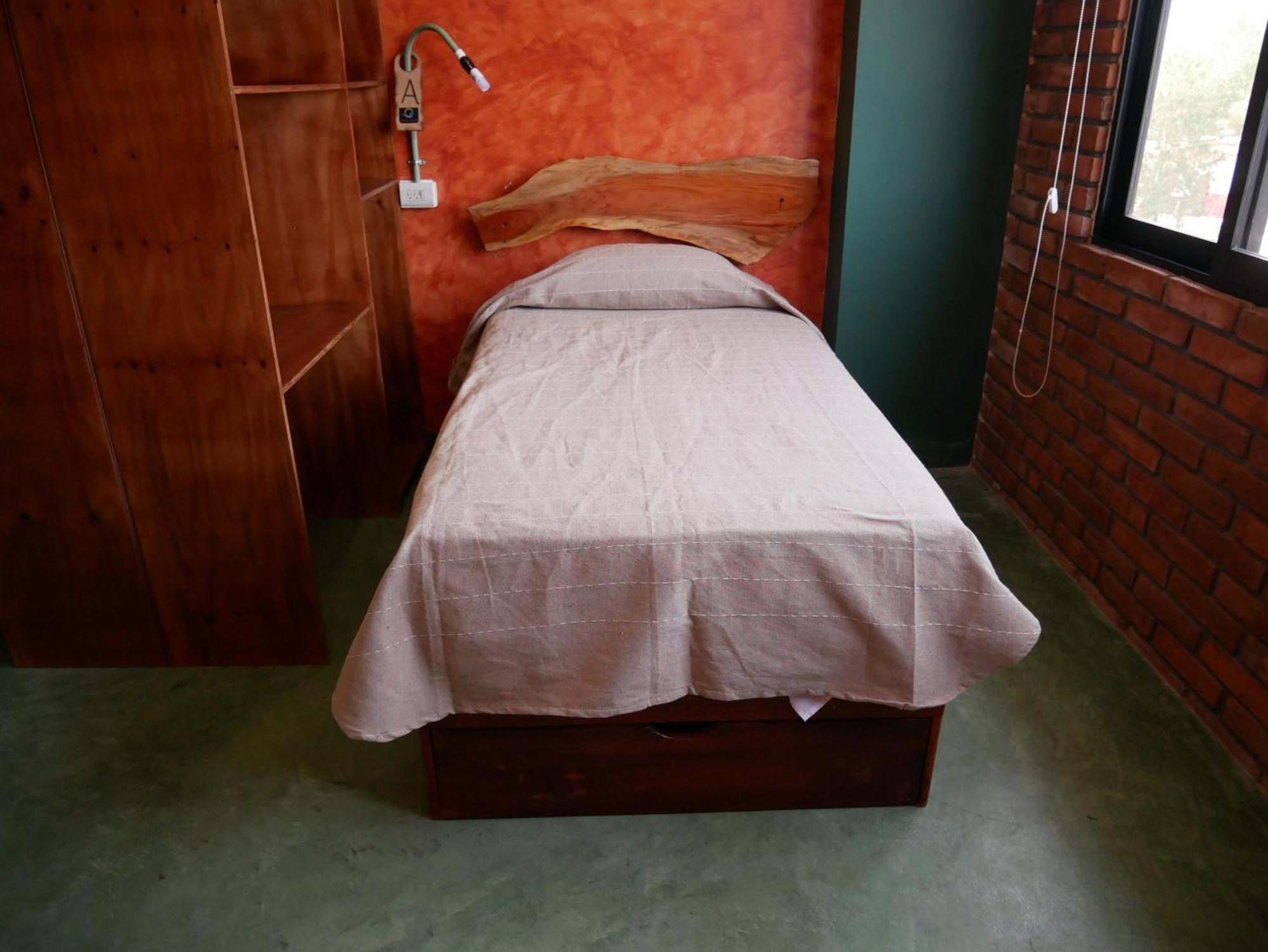 Madre Tierra & Coworking Hostel