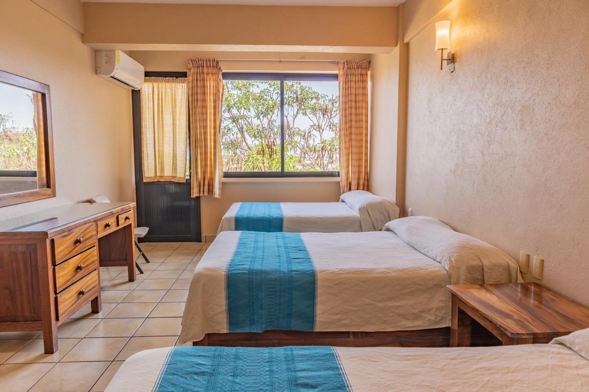 El Mirador Hotel