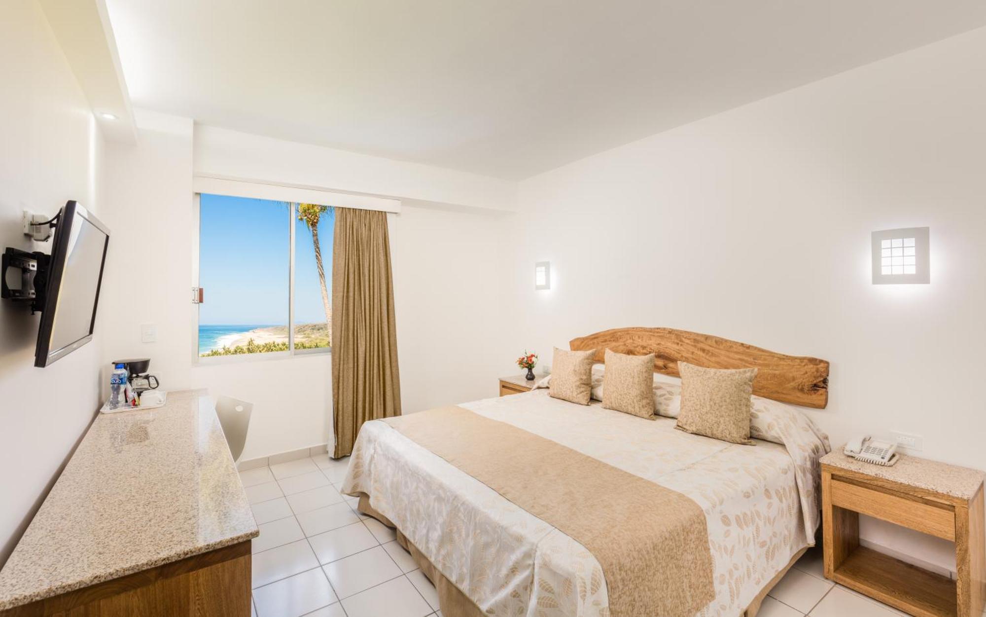 Resort Real Puerto Escondido 4*
