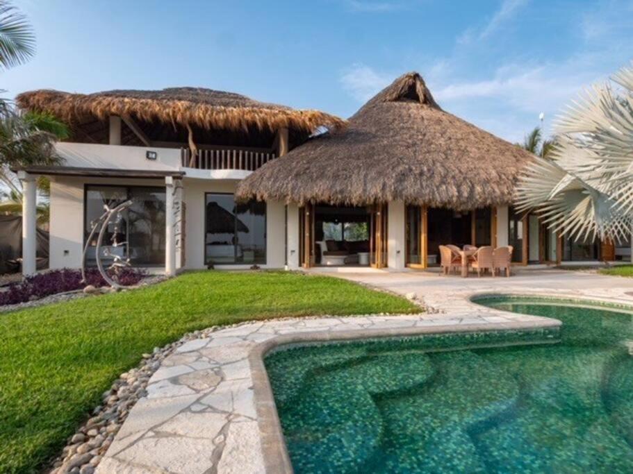 De Rocas Villa Puerto Escondido (Oaxaca)