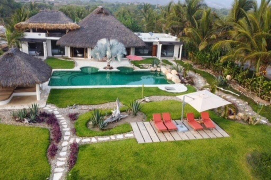 De Rocas Villa