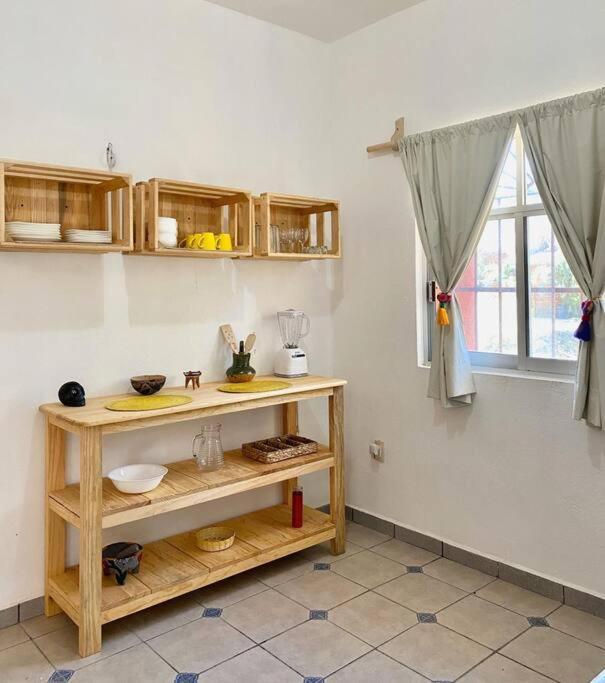 Budget 1br With Starlink Wifi, 3 Min To Beach!