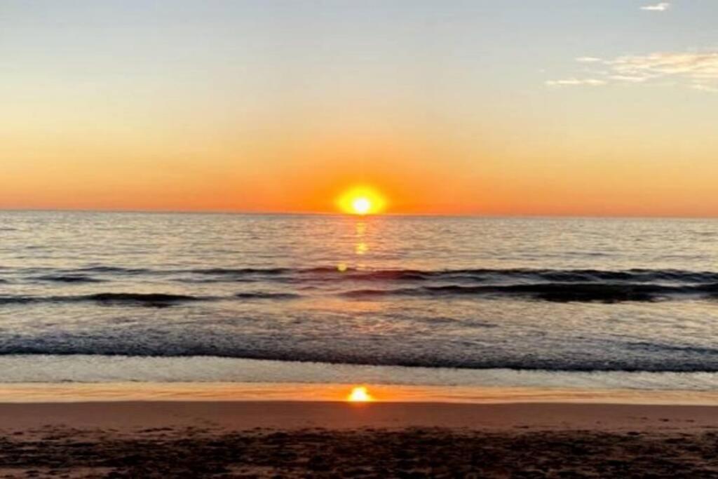 Budget 1br With Starlink Wifi, 3 Min To Beach!