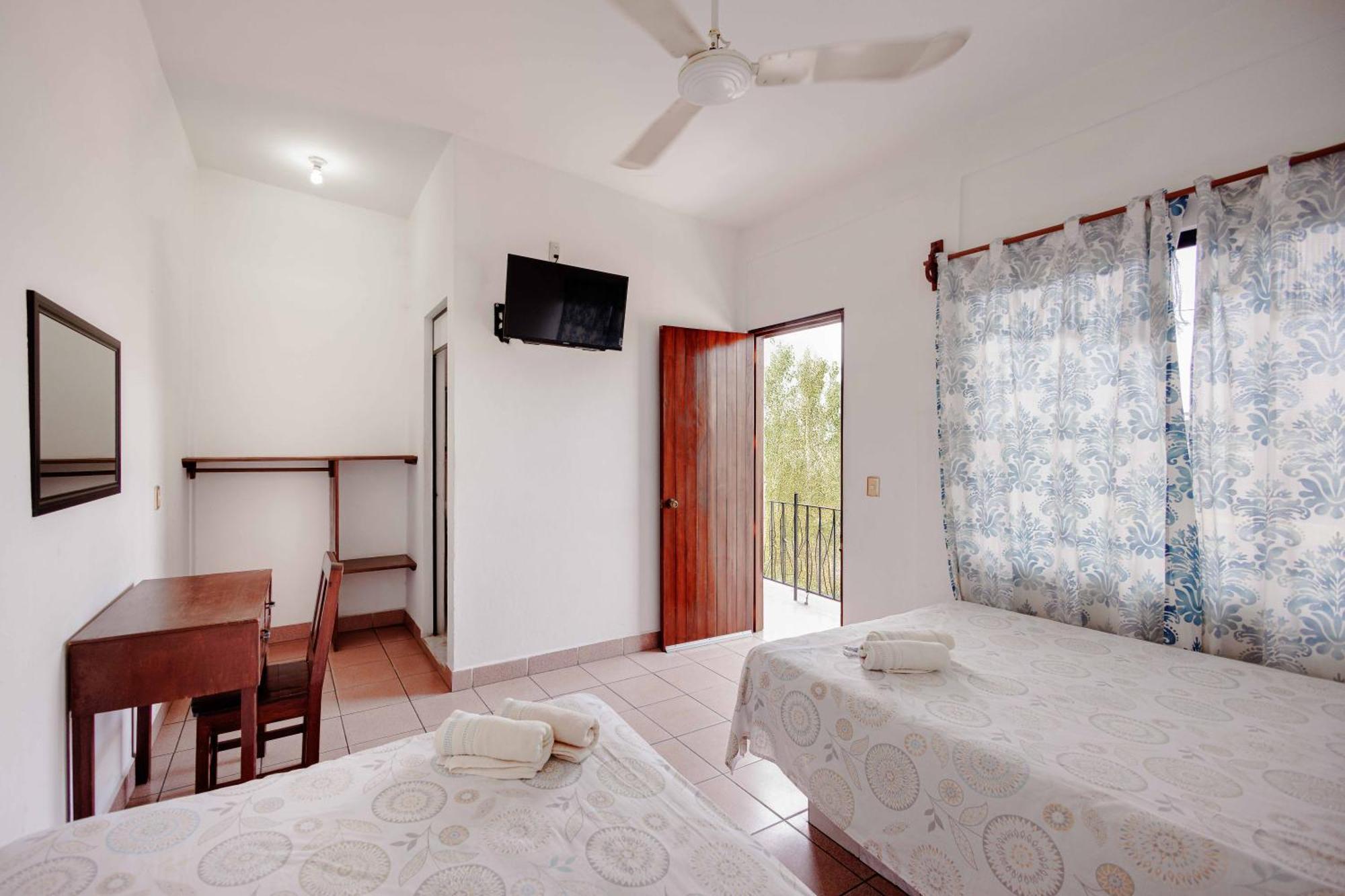 Naxhiely Hotel