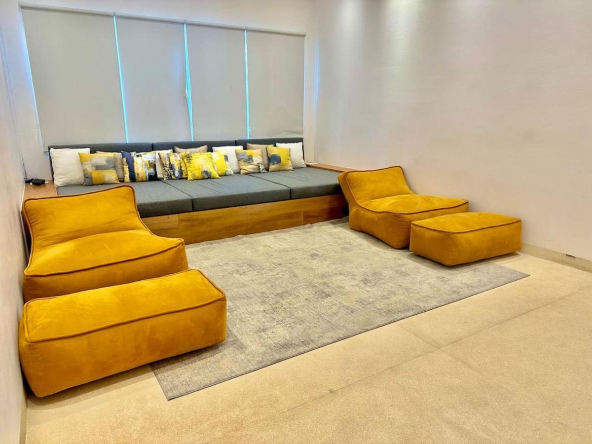 Casa Mona - Beachfront Luxury - Verified Listing *
