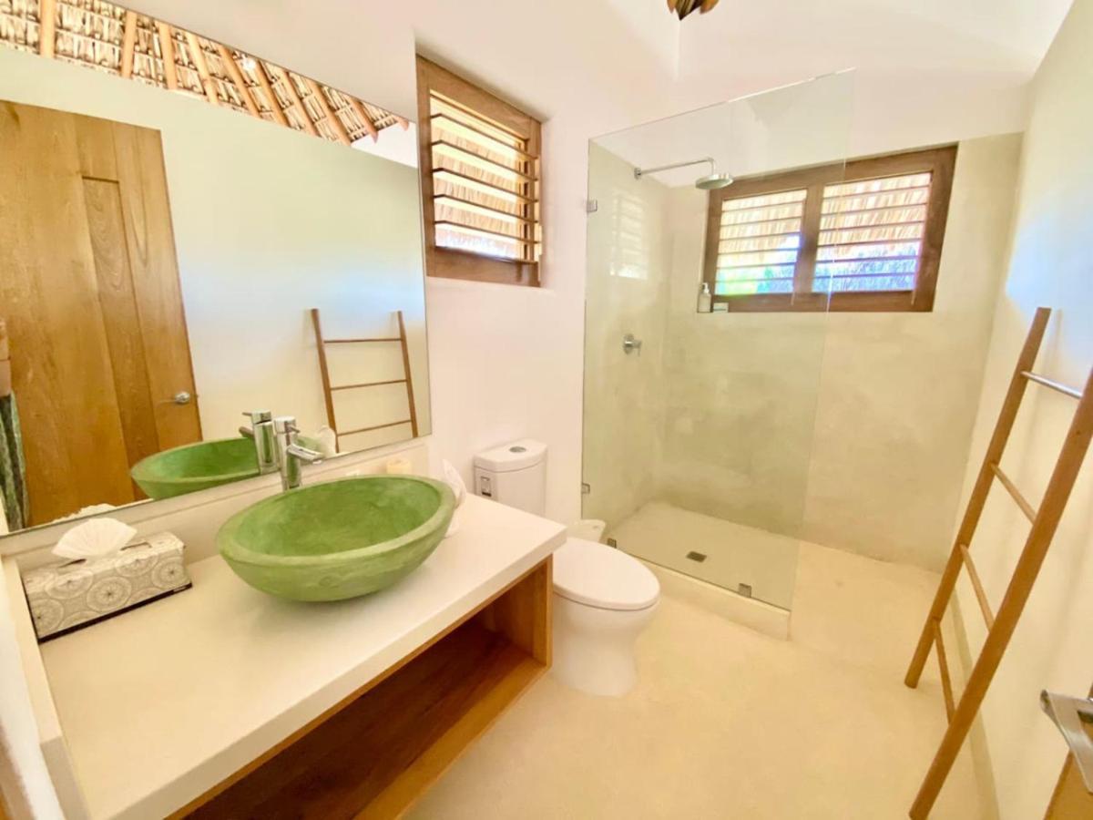 Casa Mona - Beachfront Luxury - Verified Listing *