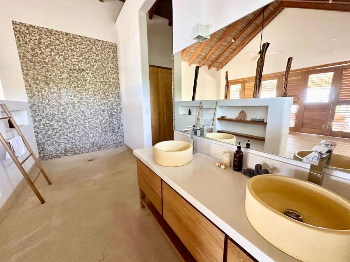 Casa Mona - Beachfront Luxury - Verified Listing Villa *