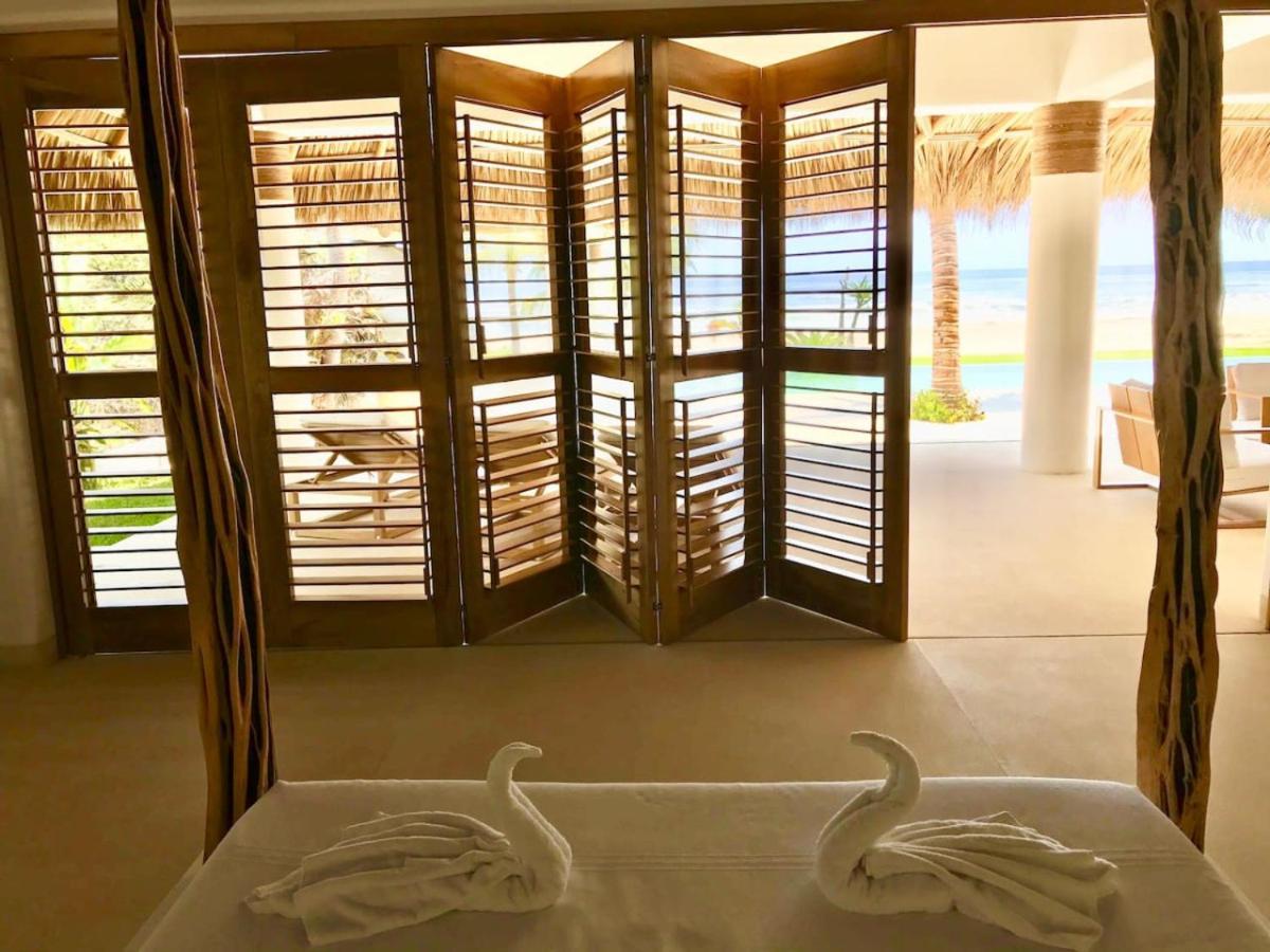 Casa Mona - Beachfront Luxury - Verified Listing *