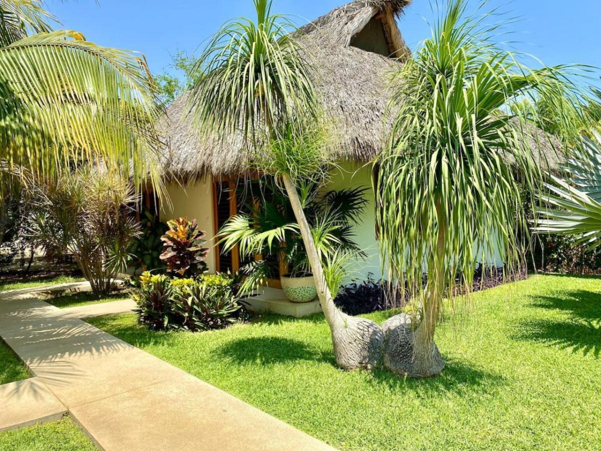 Villa Casa Mona - Beachfront Luxury - Verified Listing Puerto Escondido (Oaxaca)