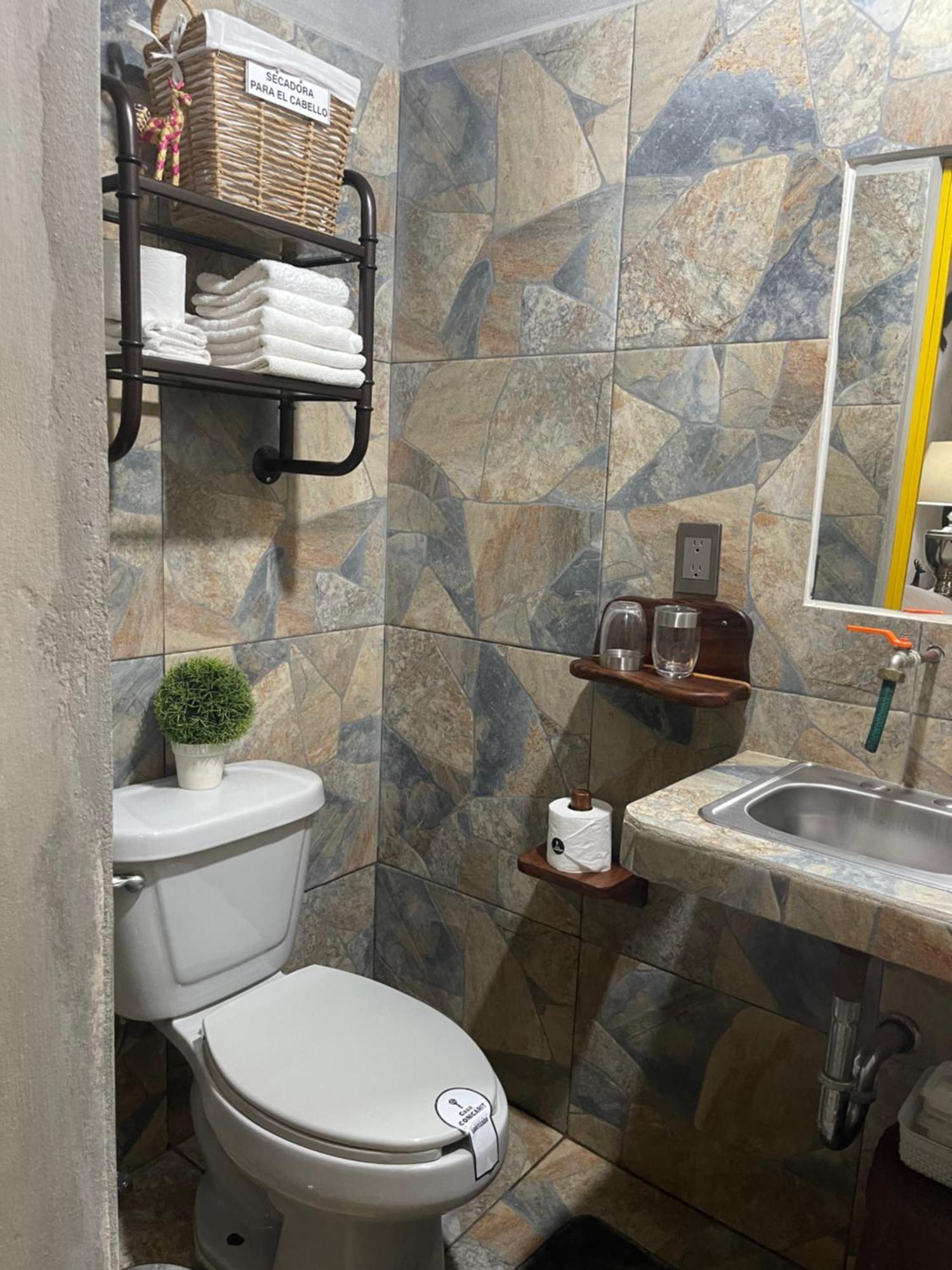 Casa Conicarit Hotel Puerto Escondido (Oaxaca)