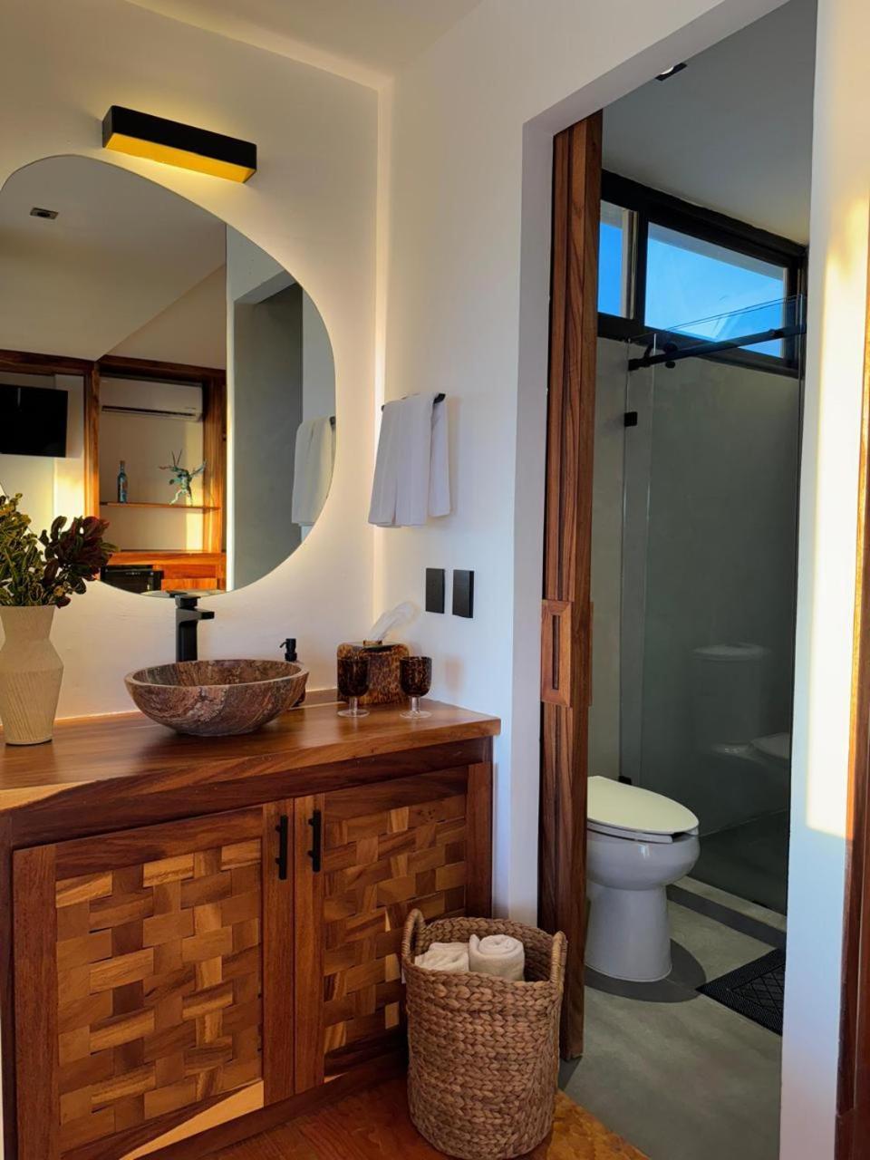 Hotel Lu Vee Oasis 4*