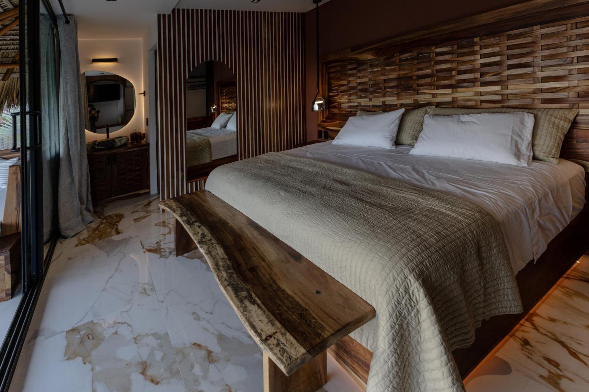 Lu Vee Oasis 4*