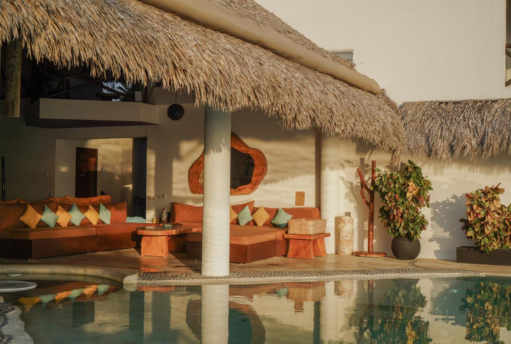 Casa Nova, Infinity Pool, Ocean View, Private Acces, Starlink Resort *
