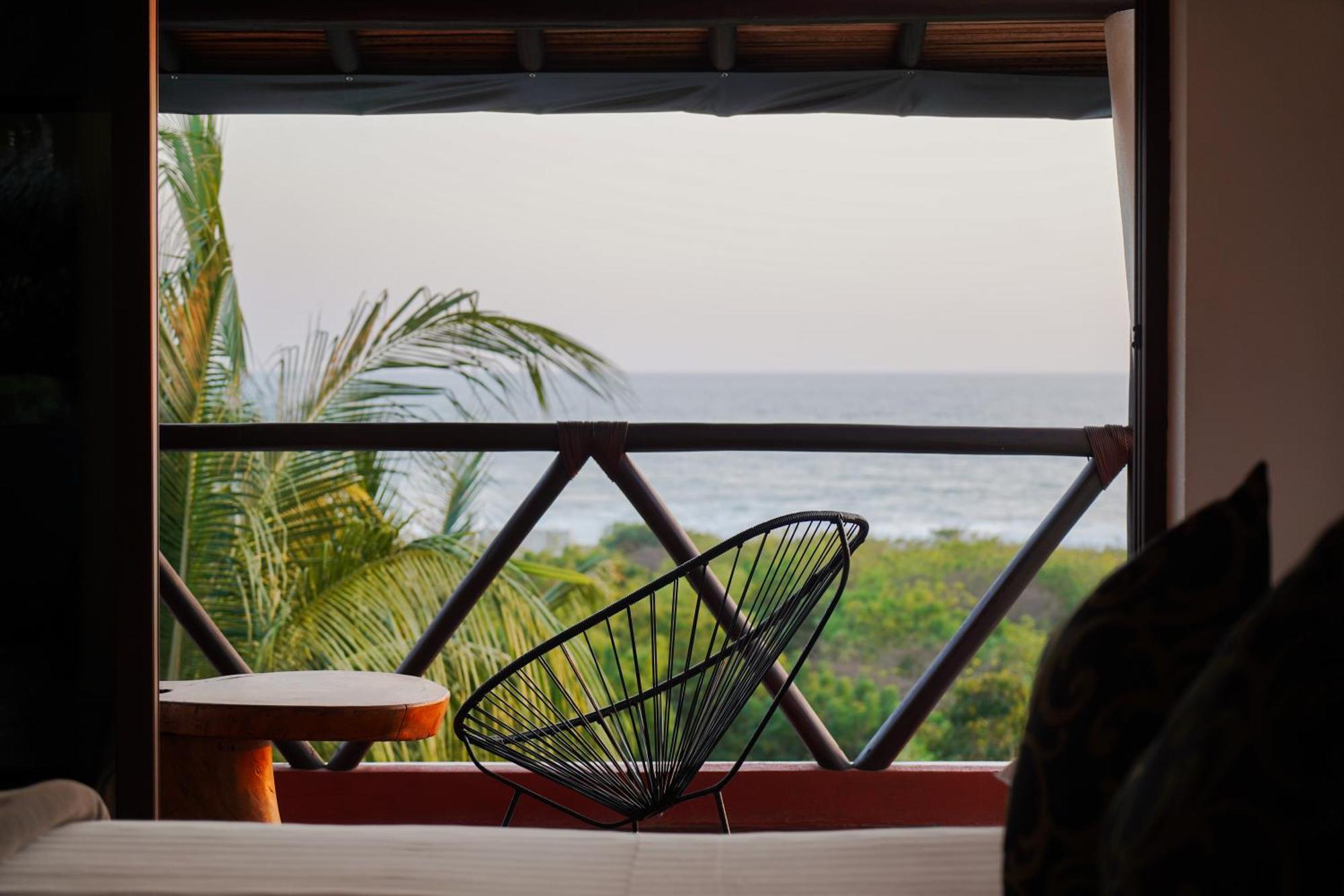 Casa Nova, Infinity Pool, Ocean View, Private Acces, Starlink Resort