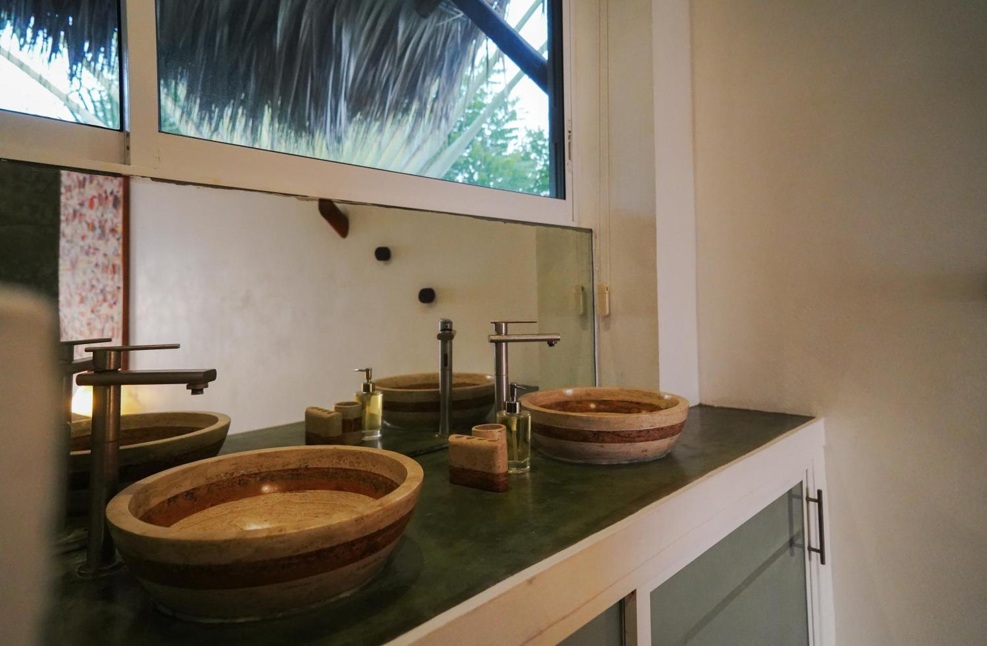 Casa Nova, Infinity Pool, Ocean View, Private Acces, Starlink Resort *
