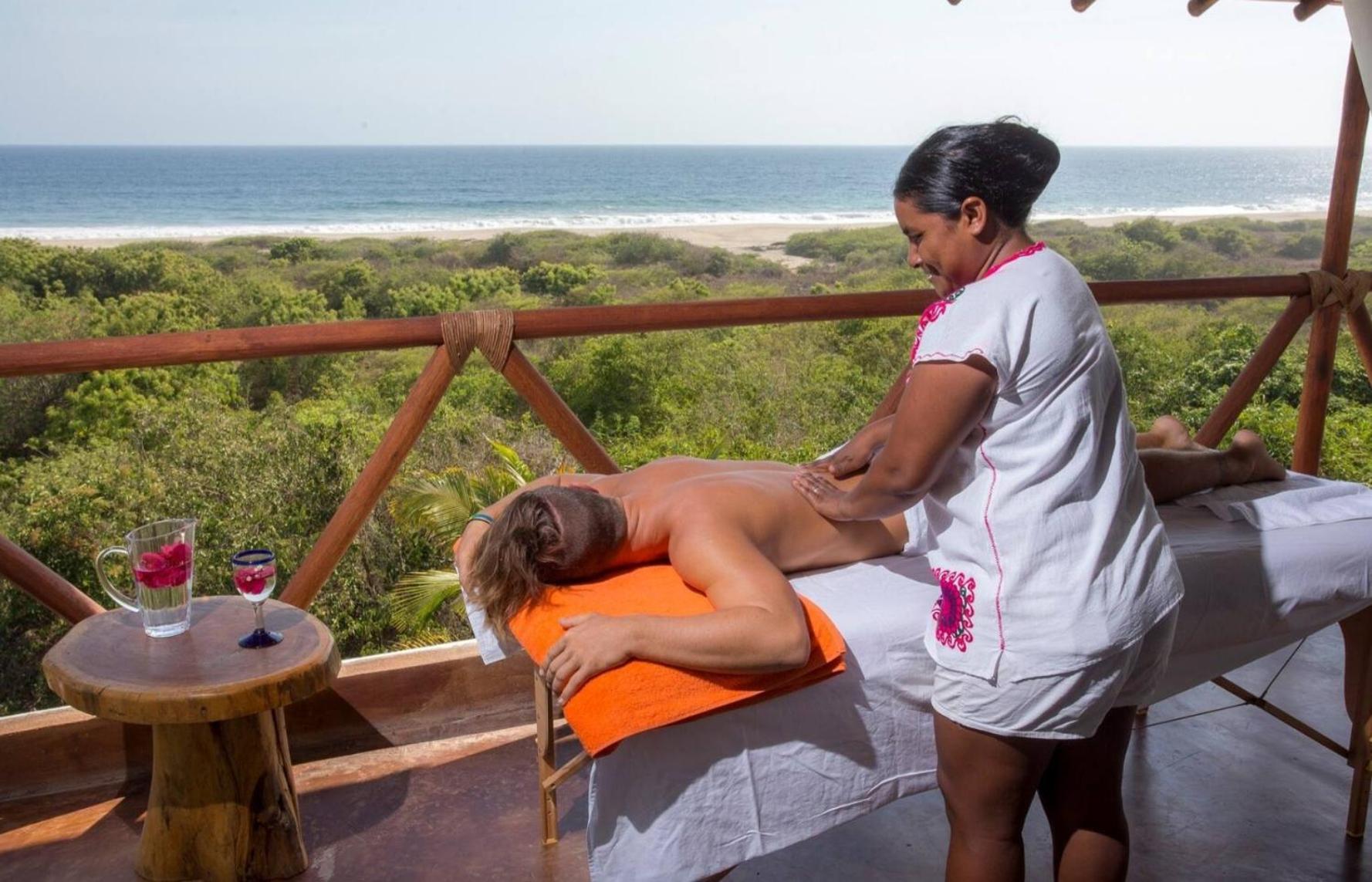 Casa Nova, Infinity Pool, Ocean View, Private Acces, Starlink Resort