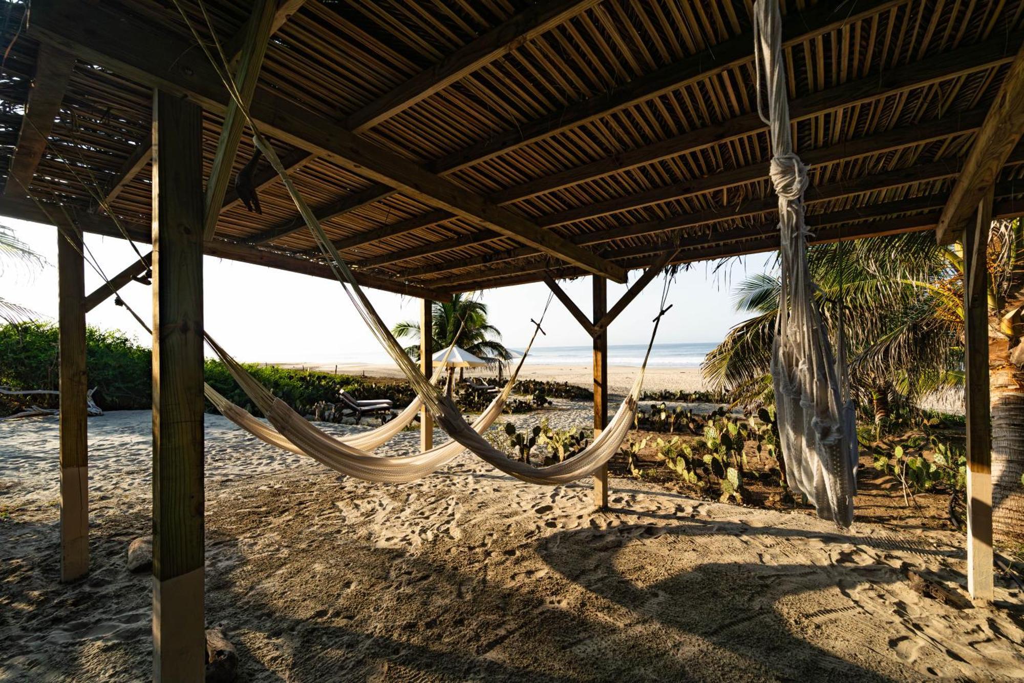 Adobe Frente Al Mar Puerto Escondido (Oaxaca)