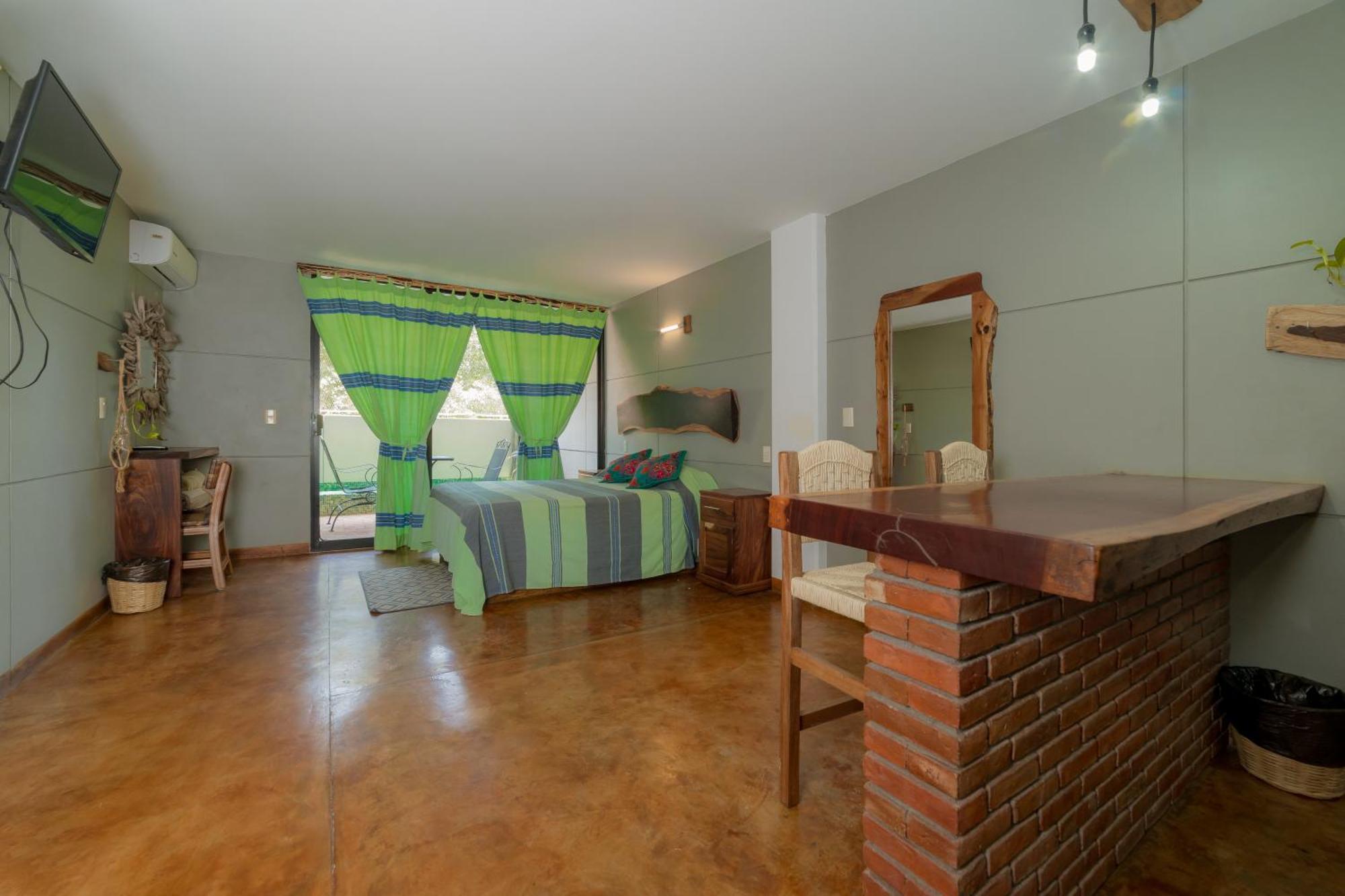 Hostal Madre Tierra *