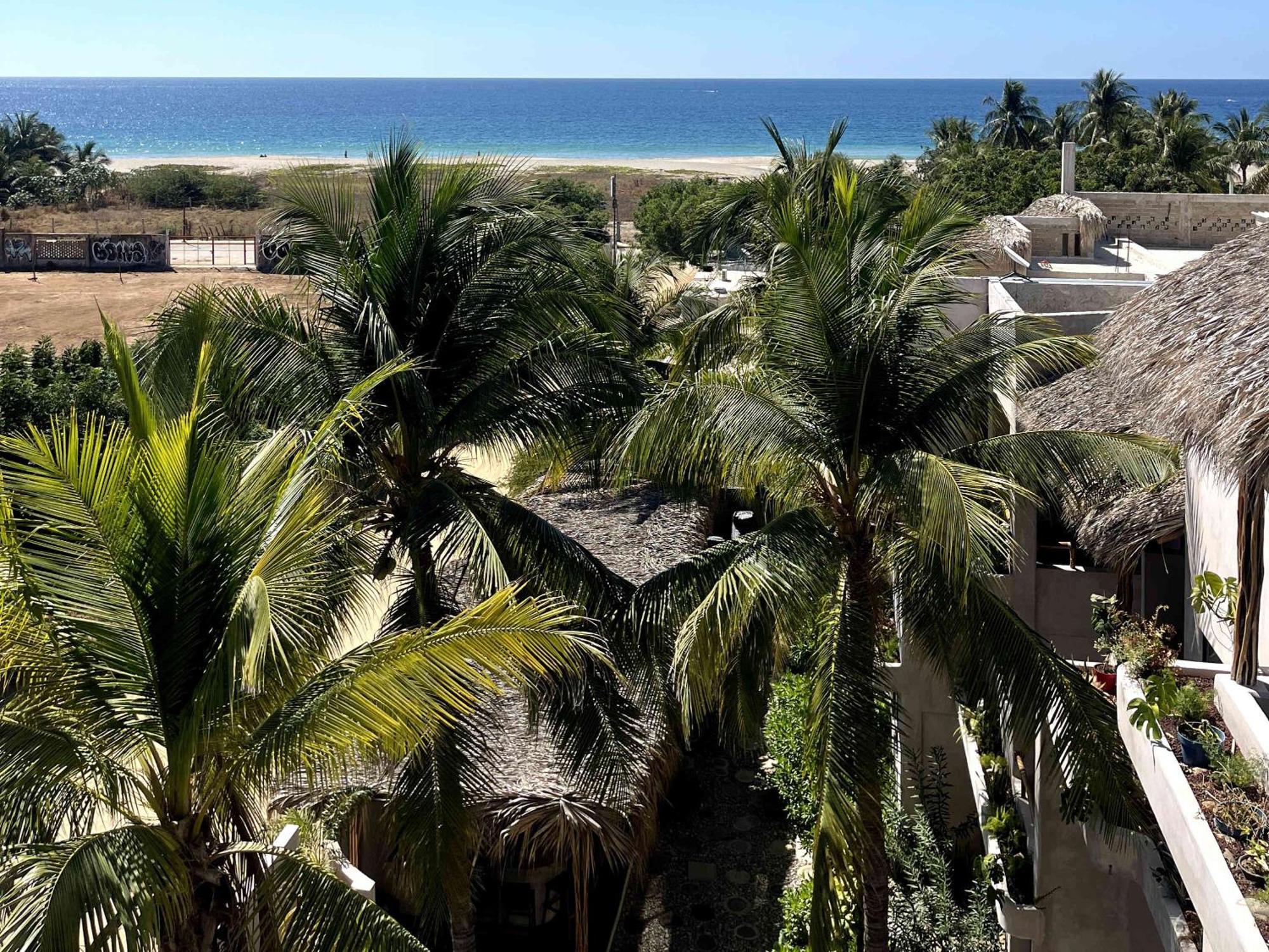 Casa Leah - Luxurious Seaside Retreat In Zicatela - 2 Outdoor Pools - Steps To The - 10