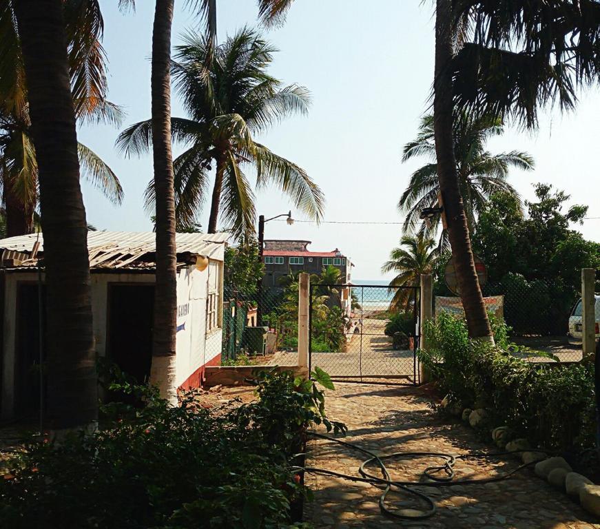 Guest house Puerto Dreams Surf House 3*
