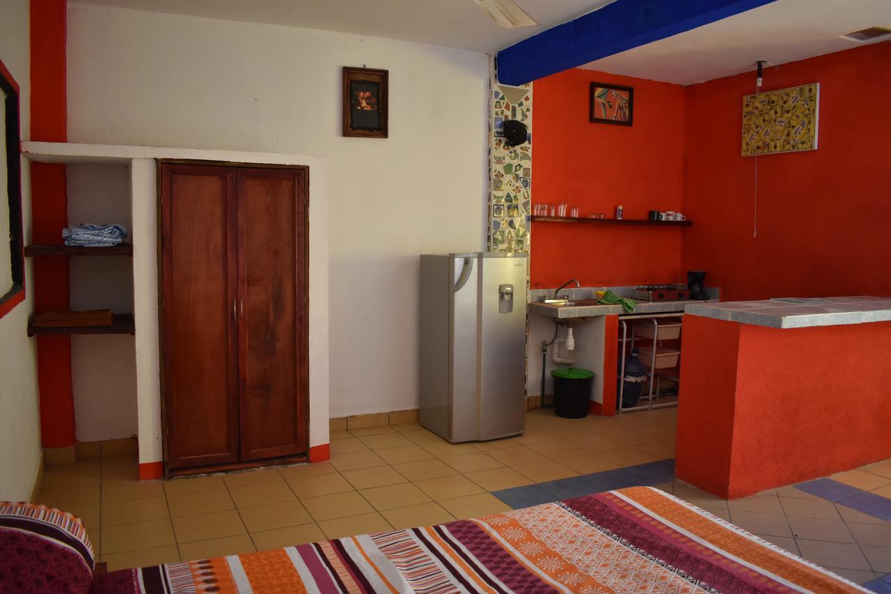 Pensión Casa Maverick *