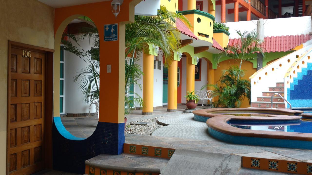 Hotel El Tucan *