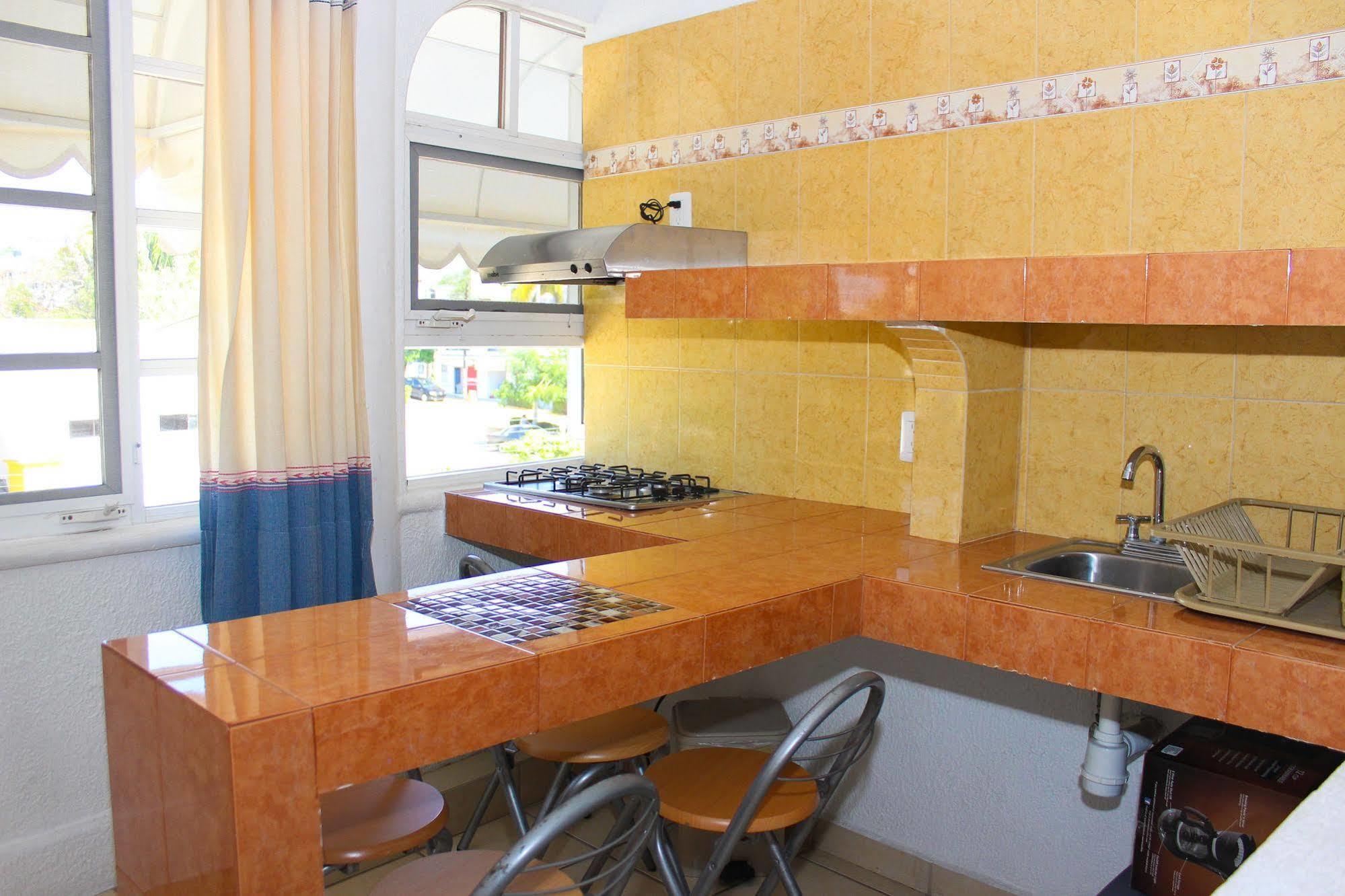 Hotel Careyes Puerto Escondido 3*