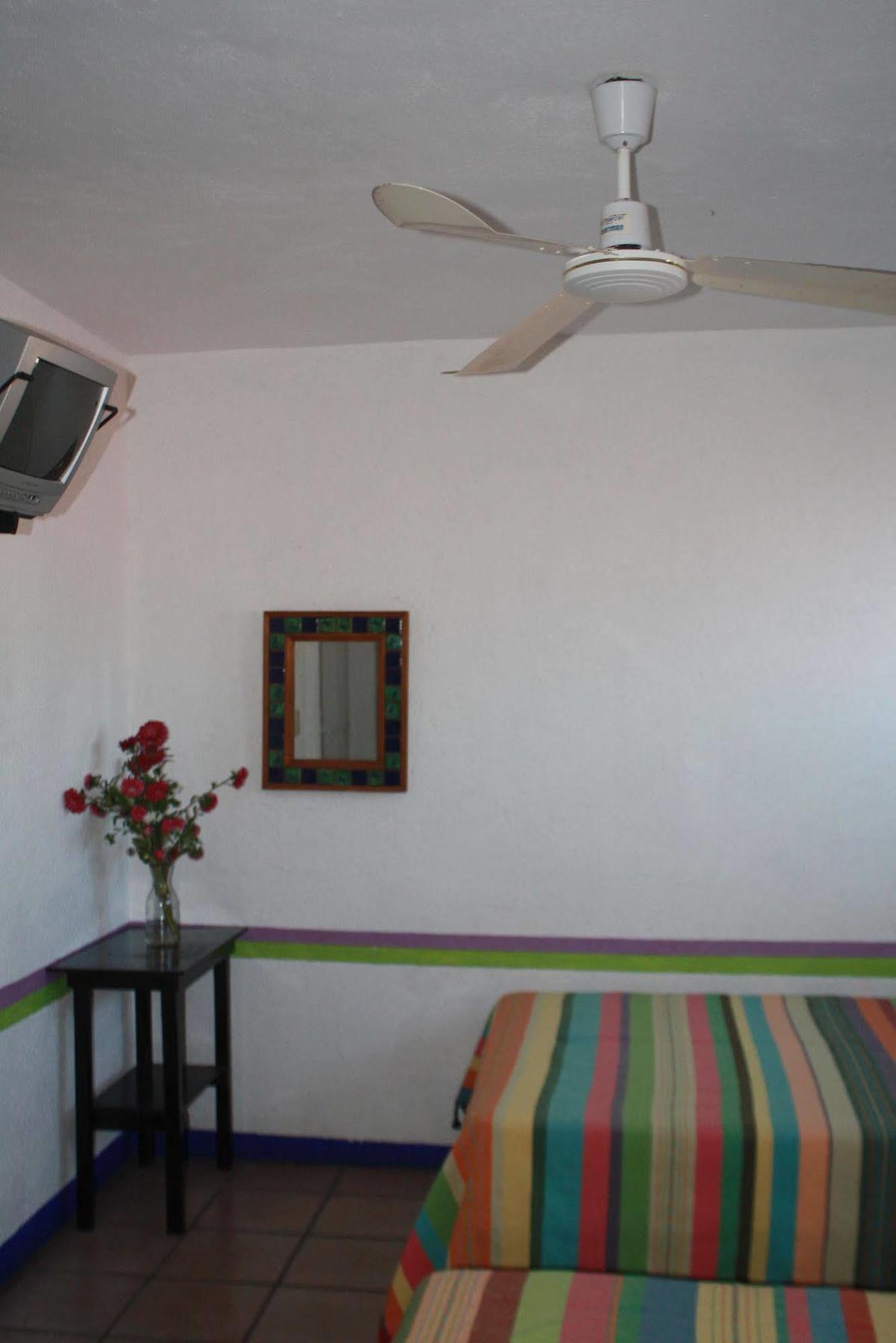Pargos Hotel&cowork 2*
