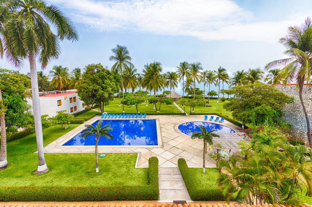 Real Puerto Escondido Resort